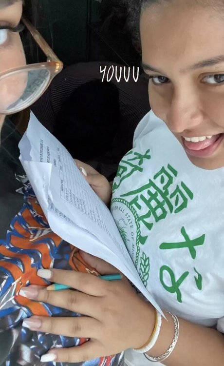 Itzel Lozano pornstar erotic picture