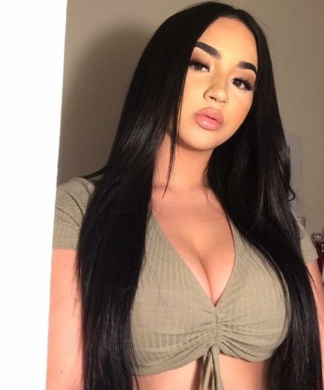 Genatg_ erotic pornstar img