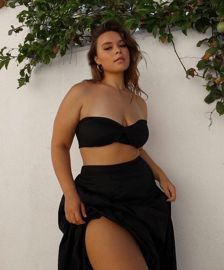 nude young onlyfans pretty image