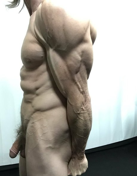 cbadonis star free picture