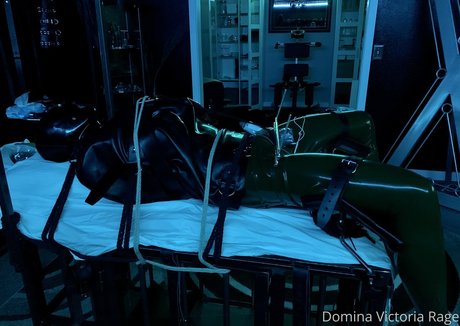 victoriarage model erotic pictures