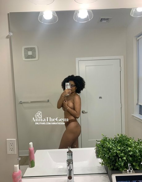 annatv erotic actress photo