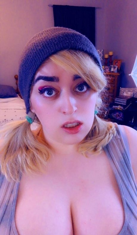 berrychicka model hot photo