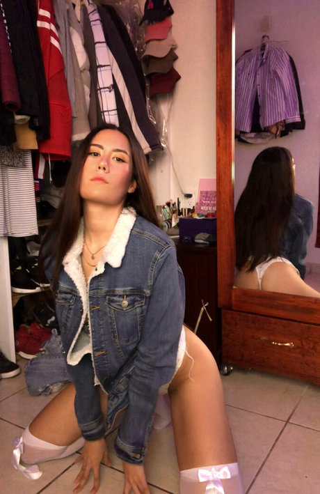 fernanda vela23 model top image