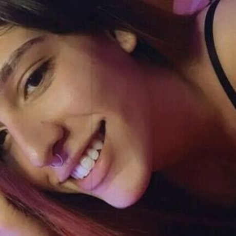 Majur Maia model adult picture