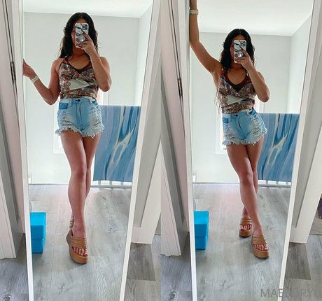 asiangrlnextdoor model nudes photo