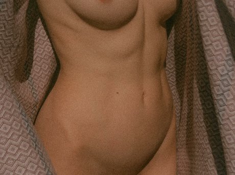 Niki Anson nice pornstar img