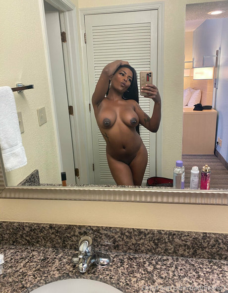 baddiejess1 star naked pic