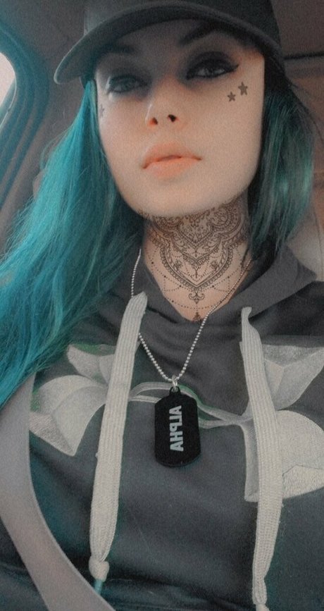 midnightwolfy model top images