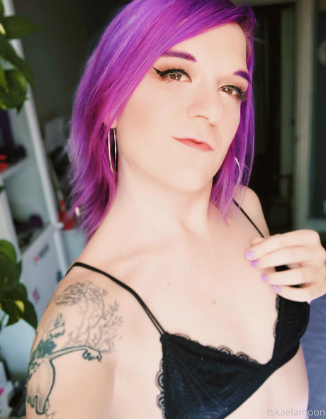 tskaelamoon star nudes image