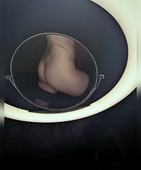 MerliPlays hot actress image