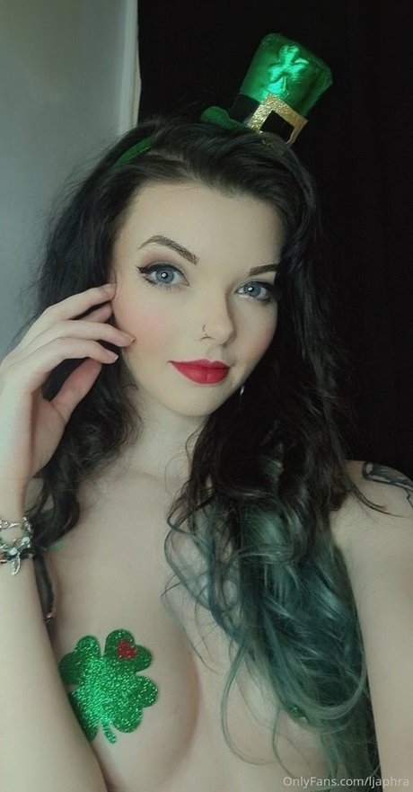 LouiseJulie sex model pics