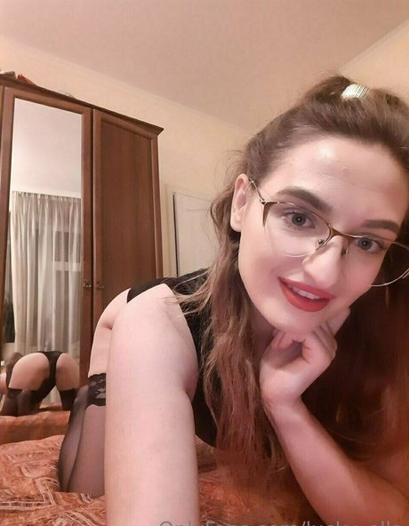 lucky ella top model images