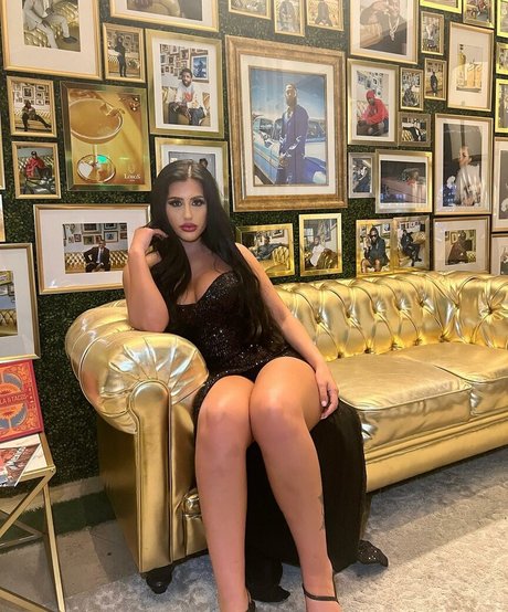 Danielle P model pornographic pic