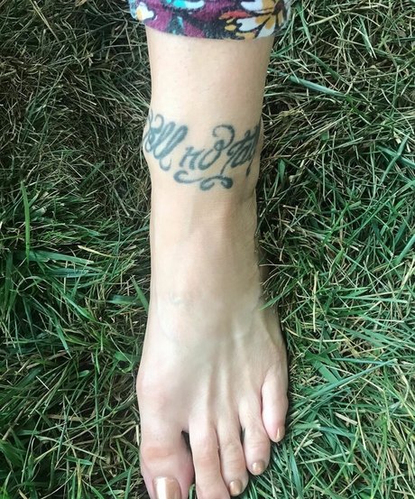 Shelly Martinez star photo