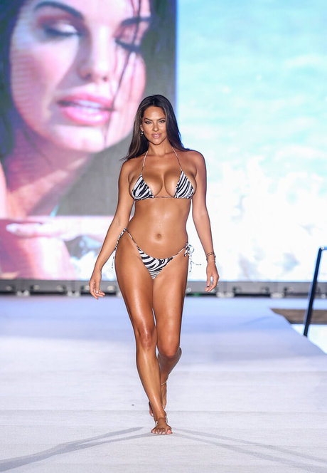 Christen Harper high quality model photos