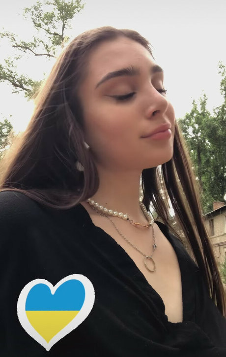 Lisi Flex hot model pics