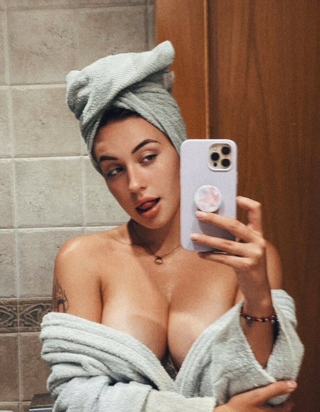 Rocioloppez model hd photo