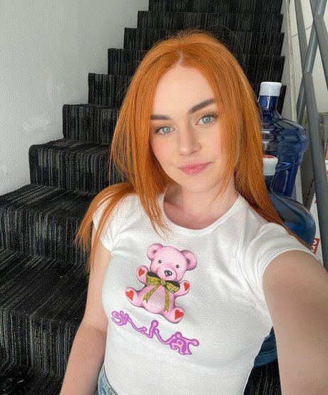 Sam Temple nudes actress picture