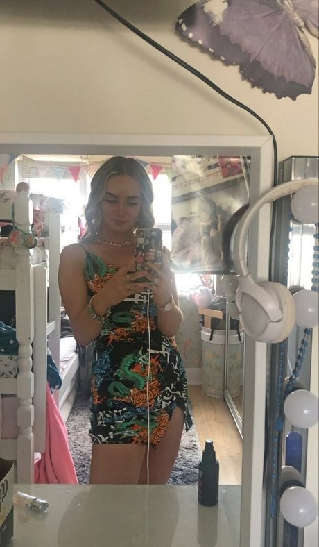 Aiobhin pornstar exclusive pics