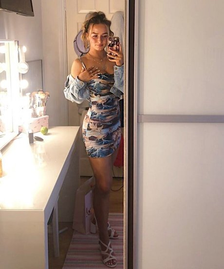 Aiobhin pretty star gallery