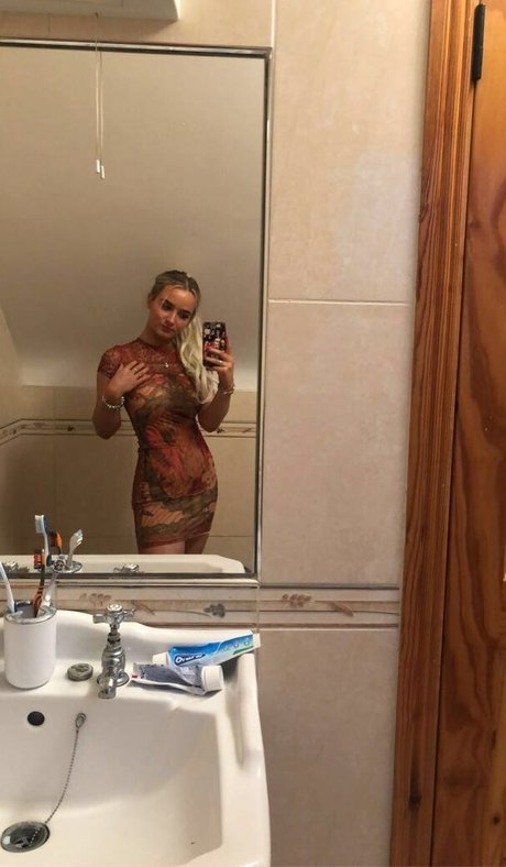 Aiobhin erotic star pics