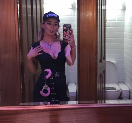 Aiobhin xxx star galleries