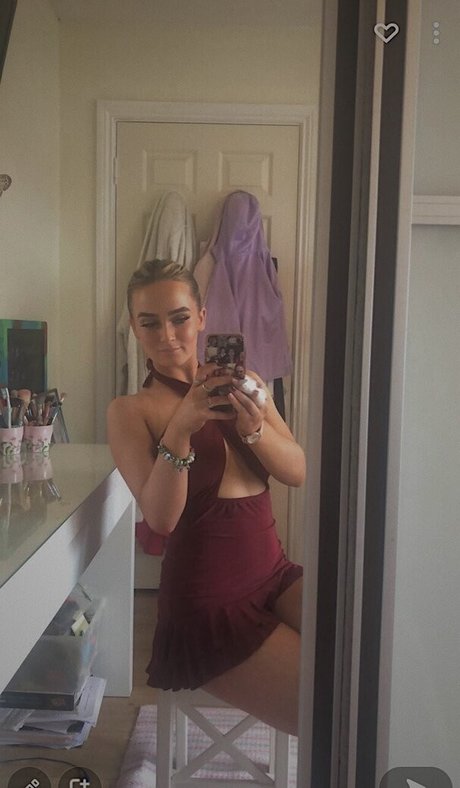 Aiobhin adult actress img