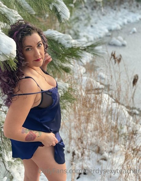 nerdysexyteacher exclusive actress pics