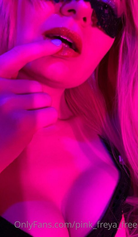 pink freya free xxx pornstar image