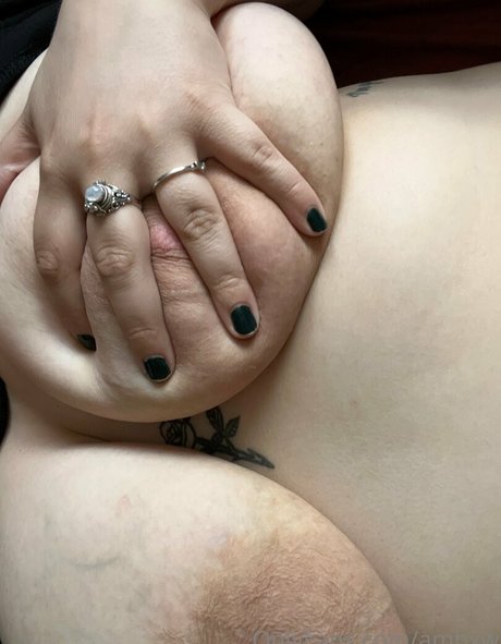 ambxw naked pornstar picture