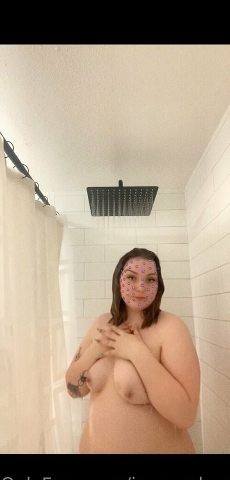 janessaburton high quality star photos