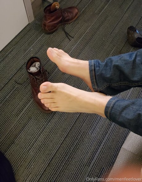 menfeetlover high quality model galleries