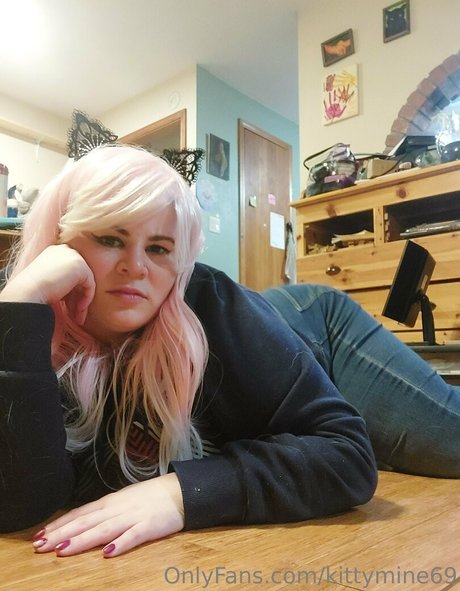 kittymine69 high quality pornstar pictures