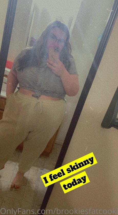 brookiesfatcookie nice model image