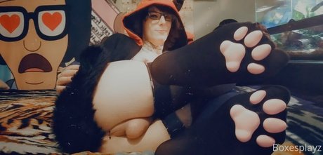 boxesplayz pretty model photo