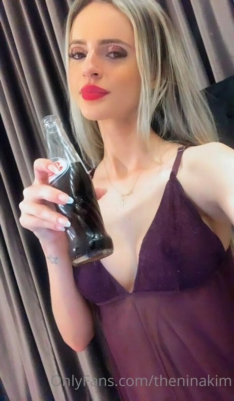 theninakim naked star gallery