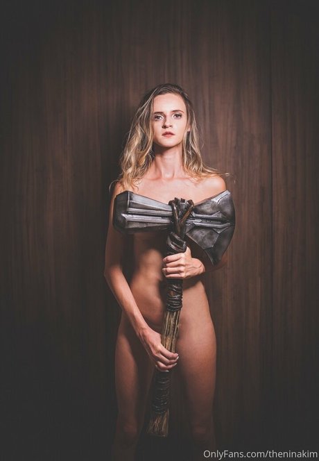 theninakim model nude galleries