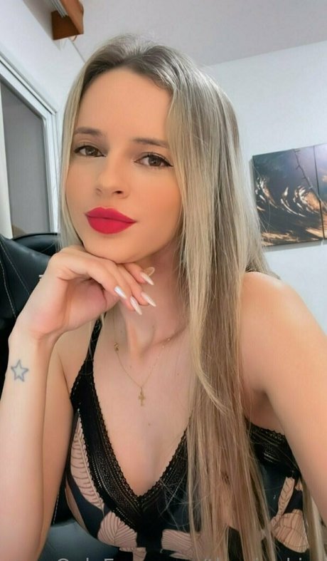 theninakim nude star pics