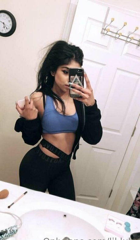 lulu__chicago model porn photos