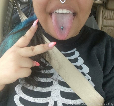 aku everything pornographic actress photo