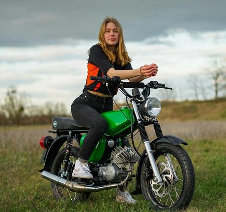 lxllx se star perfect photos