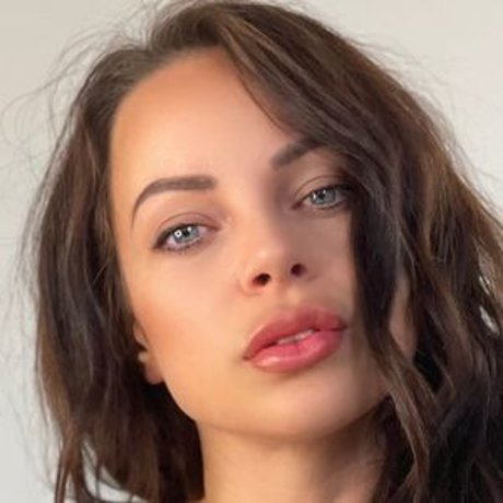 Sophia Leigh hot star photo