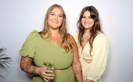 chynna sexy star img