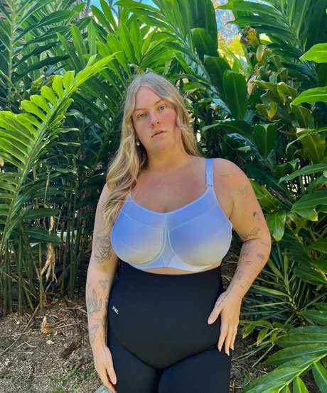 chynna sexy actress pics