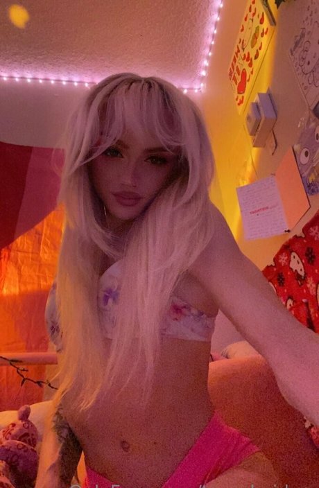 tayscheiderr sexy pornstar images