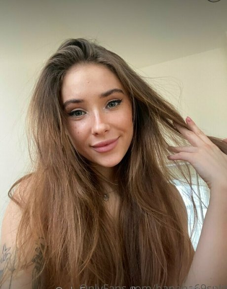 banana split vip nude actress pics