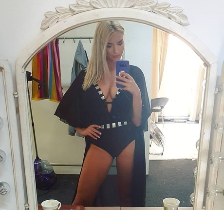 Andreea Ungur nice star pictures