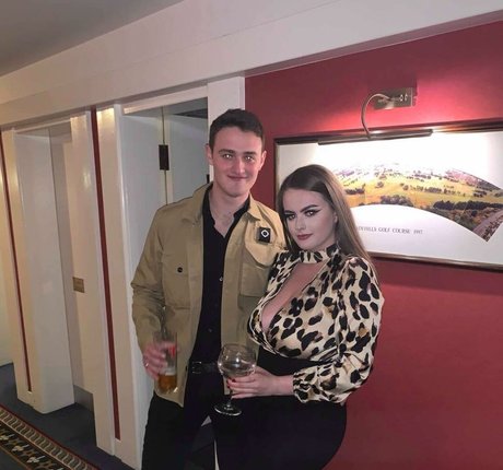 Bex McFadden naked model image