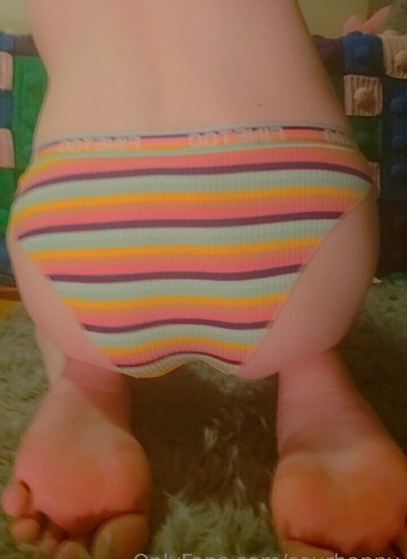 sourhappy pornographic model picture